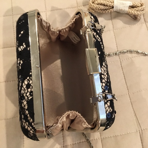 SMALL ELEGANT EVENING PURSE - Picture 5 of 11